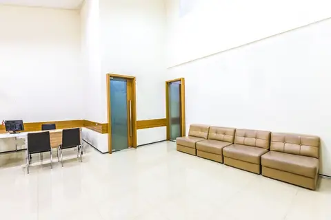 Moes Residence by OYO Rooms — фото 1
