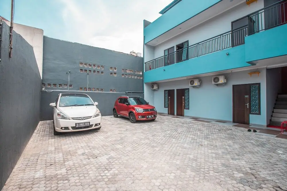 Urbanview Hotel Arafuru Residence Duren Sawit — фото 1