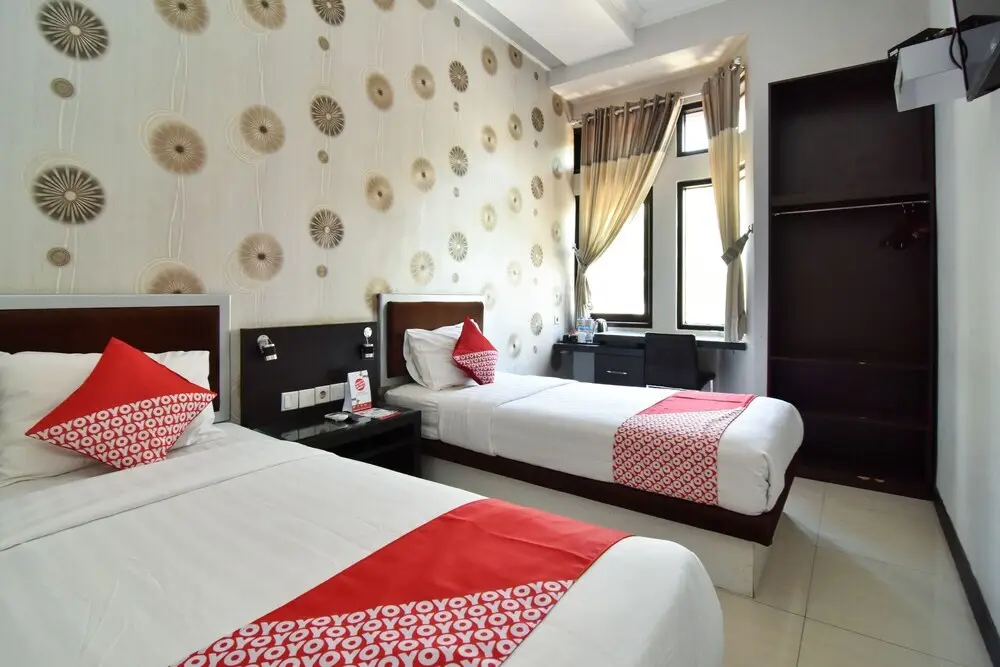 Сурабая: D' Best Homestay by OYO Rooms