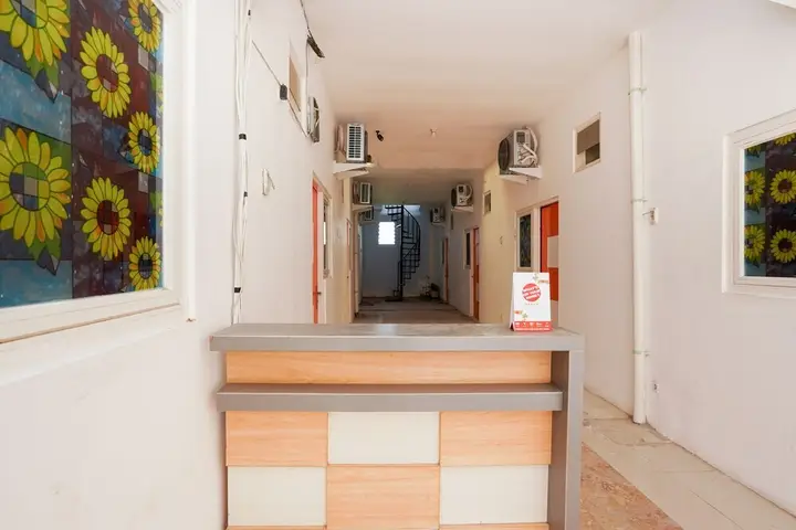 Сурабая: Ace Homestay by OYO Rooms