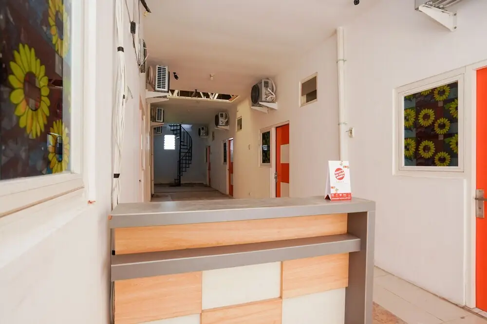 Сурабая: Ace Homestay by OYO Rooms