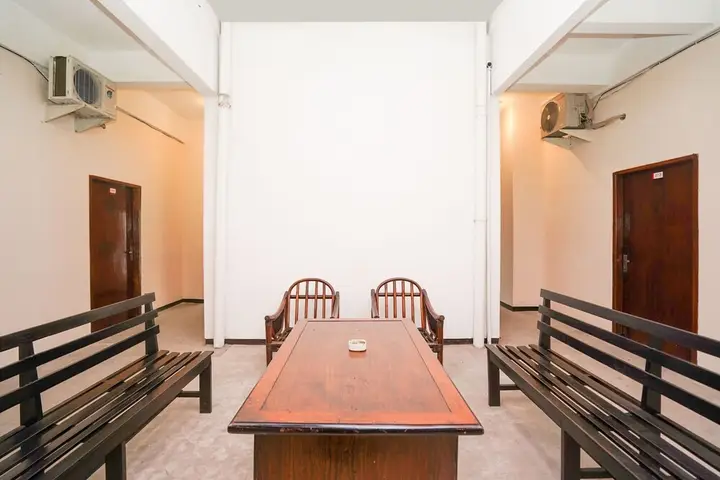 Сурабая: OYO 1374 Semampir Residence At Ahmad Yani