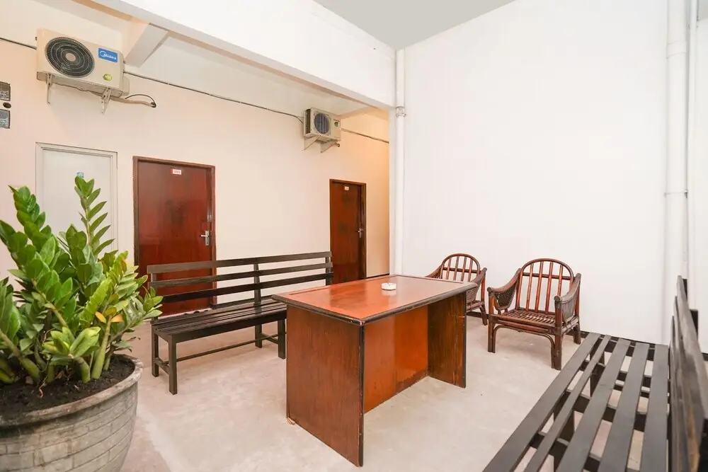 Сурабая: OYO 1374 Semampir Residence At Ahmad Yani