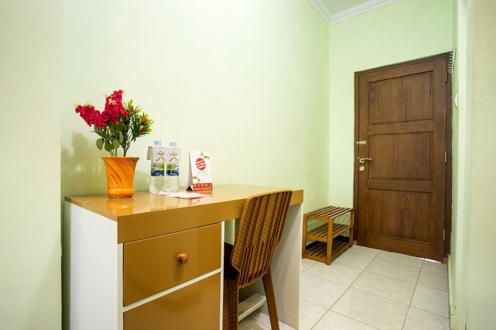 Батуретно: Rhona Guest House Syariah by OYO Rooms