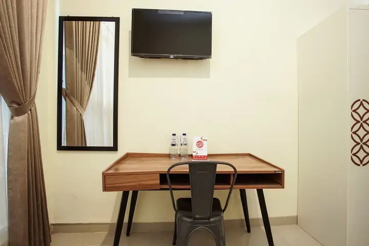 Депок: Eirini Family Homestay by OYO Rooms