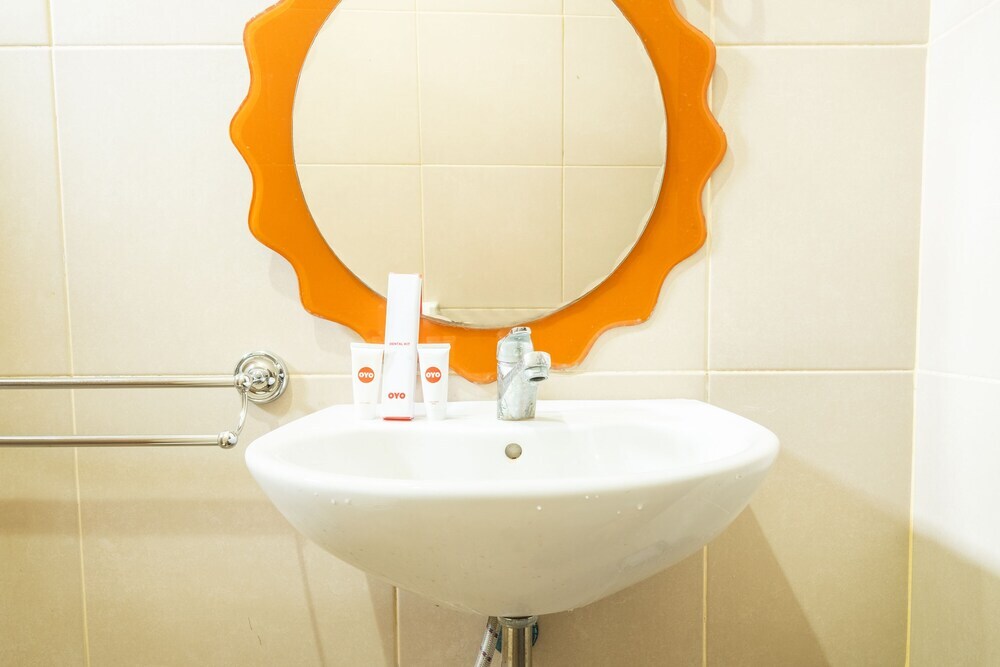 Сисолок: Homestay Casa Delray Syariah by OYO Rooms