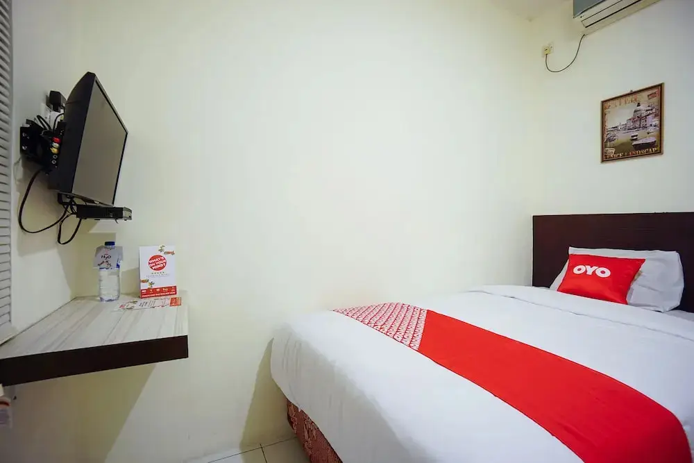 Манадо: Cozy Home by OYO Rooms