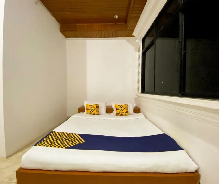 Паданг: Sho Family Homestay & Resto by OYO Rooms