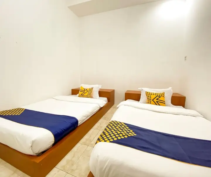 Паданг: Sho Family Homestay & Resto by OYO Rooms