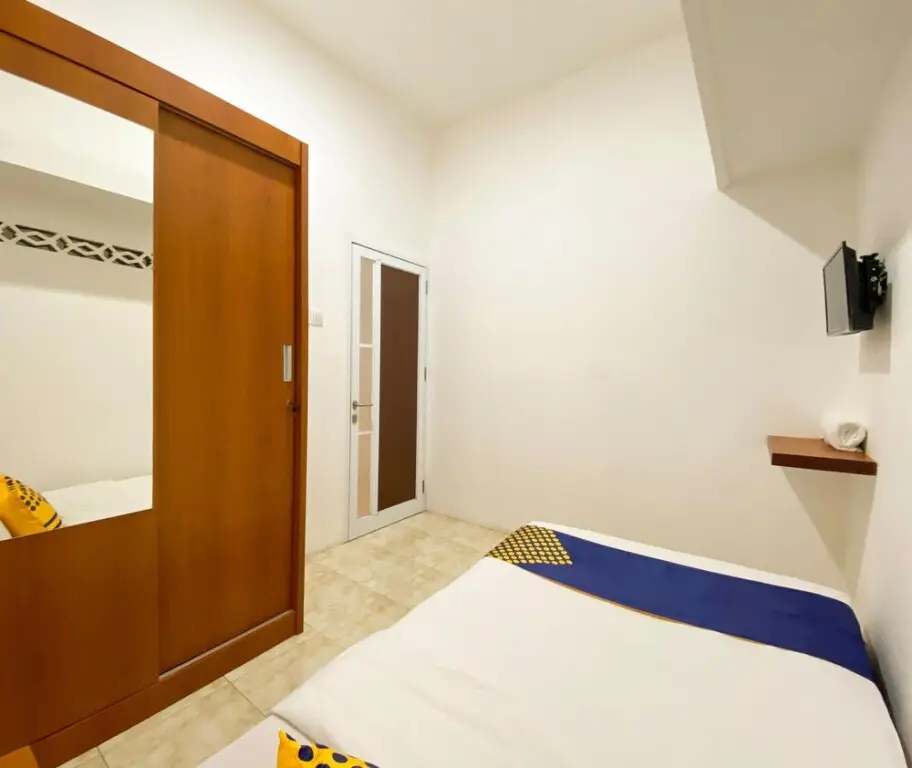 Паданг: Sho Family Homestay & Resto by OYO Rooms