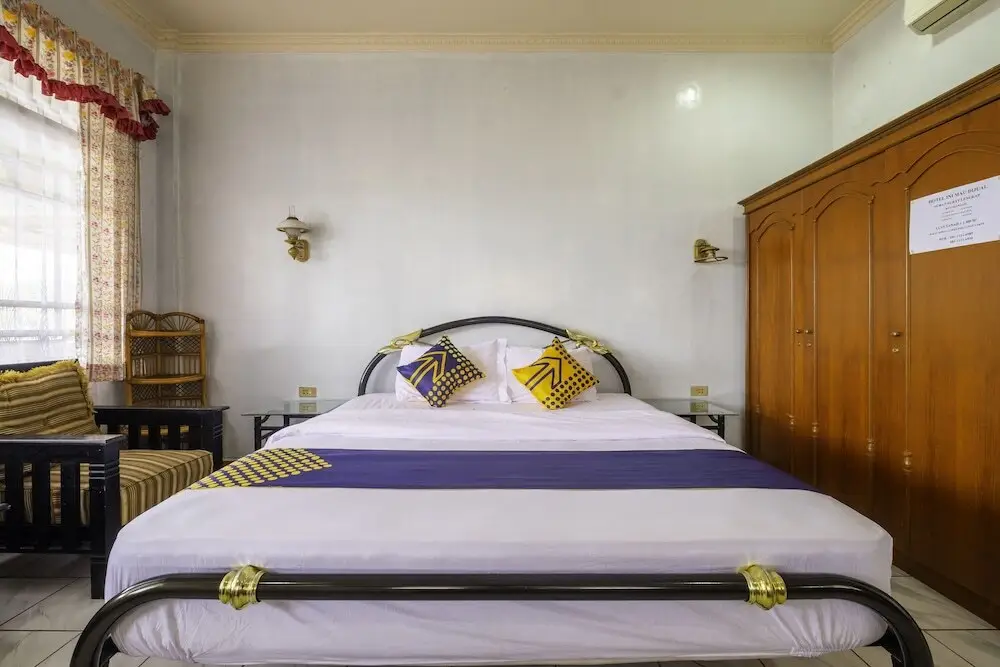 Пелабухан-рату: Hotel Mahkota Pantai by OYO Rooms