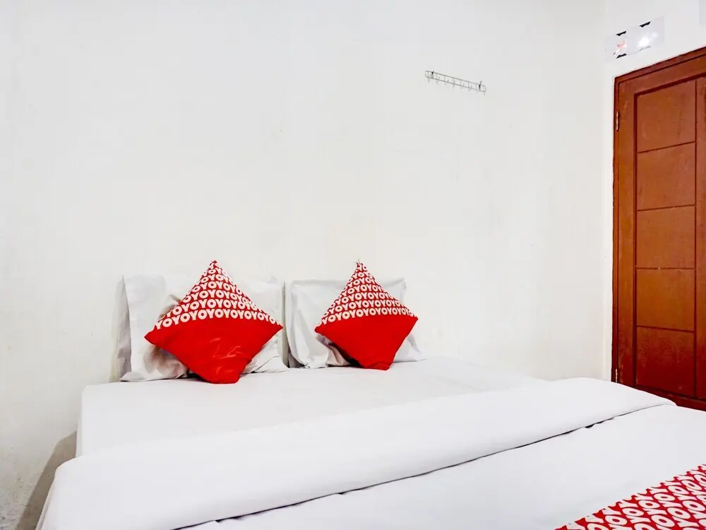 Сисолок: Penginapan Bunda by OYO Rooms