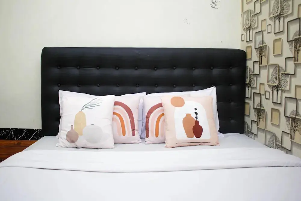 Картасура: Santana Guest House by OYO Rooms