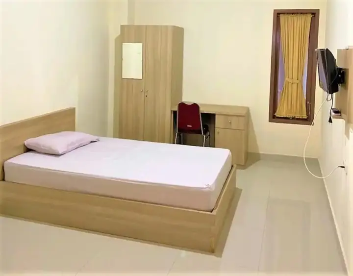 Макассар: Airy Tamalanrea Biring Romang 135
