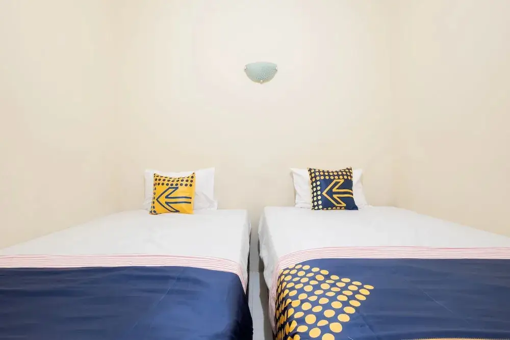 Батуретно: Rumah Nugraha Hotel Syariah by OYO Rooms