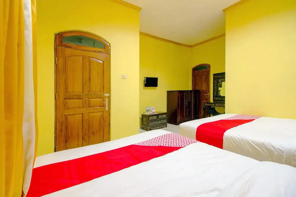 Депок: Hotel Mawar Saron 2 by OYO Rooms