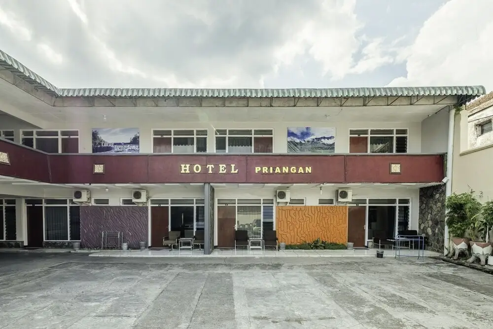 Тасикмалая: Hotel Priangan by OYO Rooms