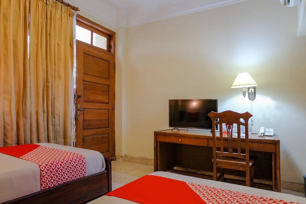 Мадиун: Hotel Sarangan Permai by OYO Rooms