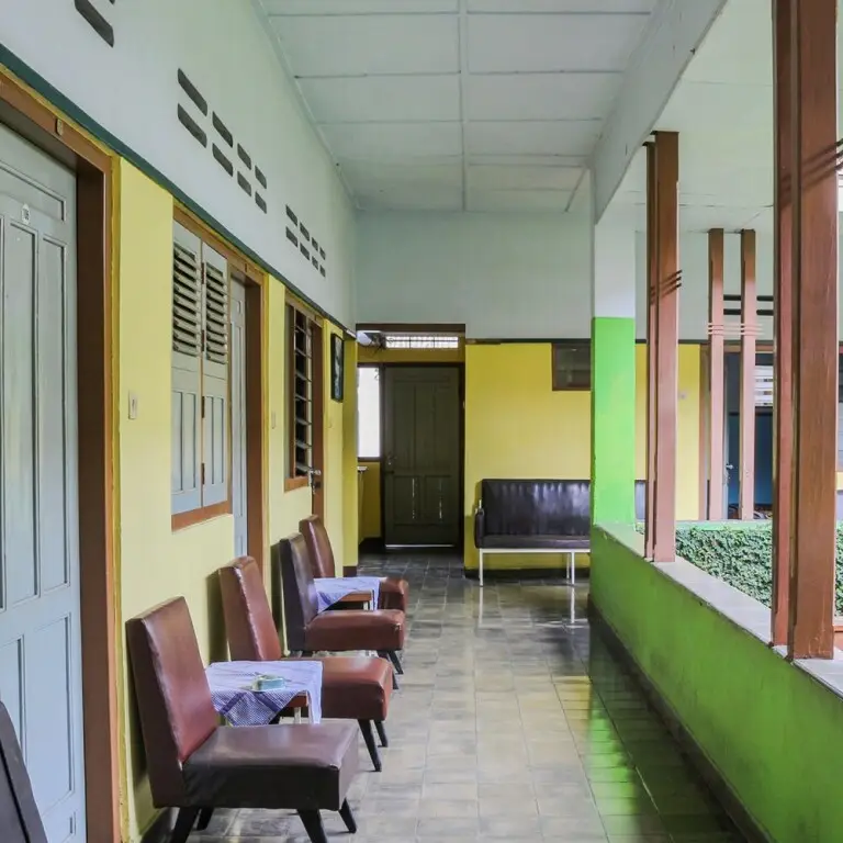 Сиамис: Hotel Budi Famili 1 by OYO Rooms