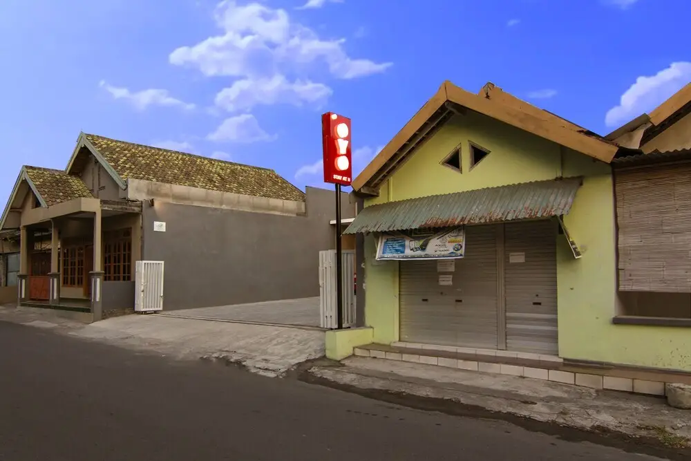 Слеман: Stay At H by OYO Rooms