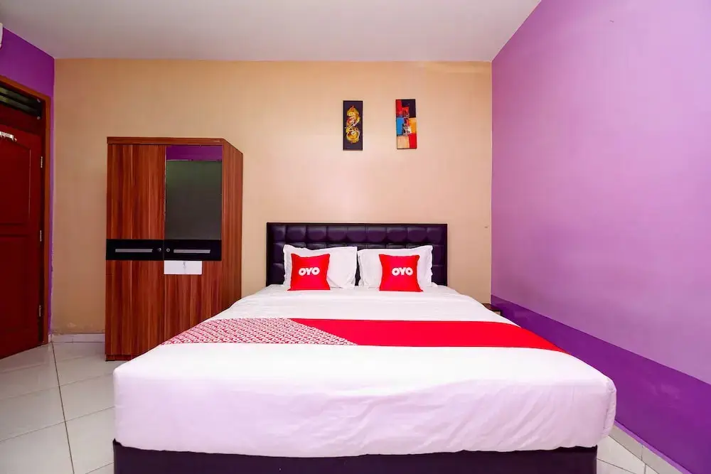 Суракарта: Wisma Daun by OYO Rooms