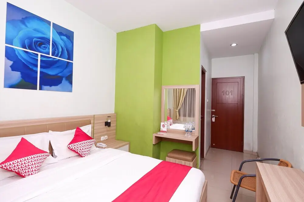 Суракарта: Mawar Indah Hotel by Oyo Rooms