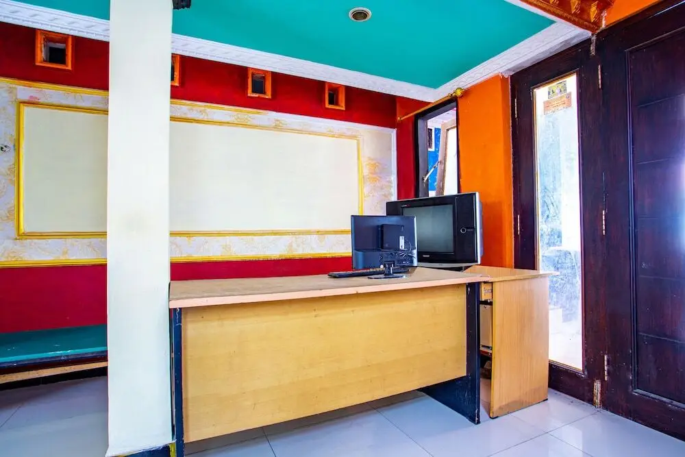 Чилачап: Buana Jaya Guest House by OYO Rooms