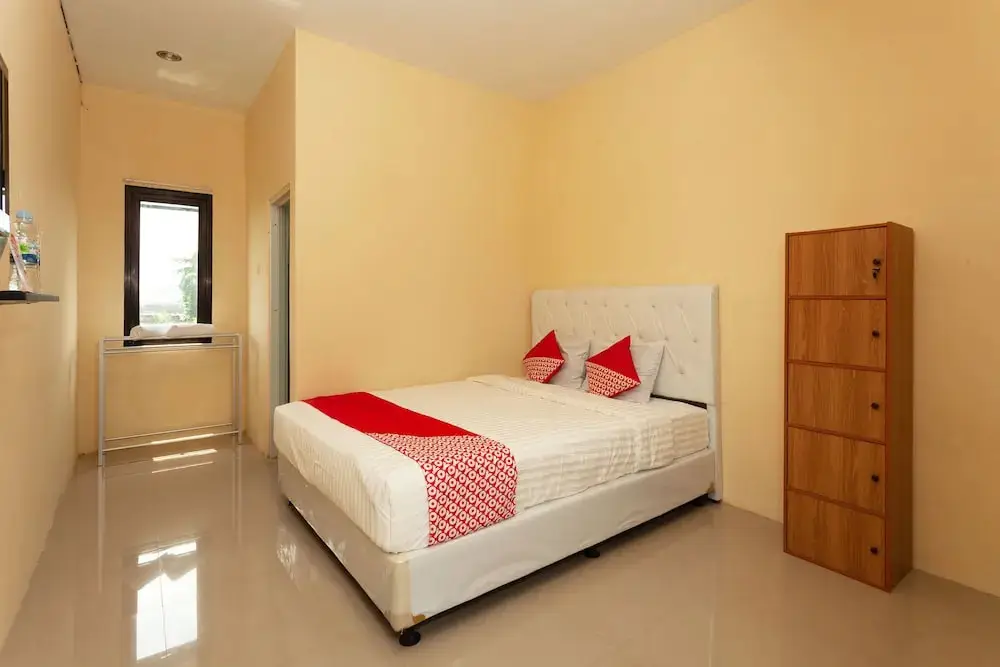 Чиребон: Richmond Guest House by OYO Rooms