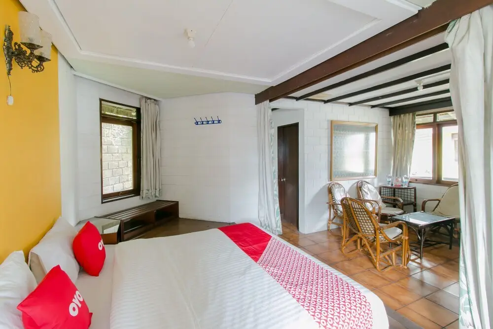 Чипанас: Koneng Hotel by OYO Rooms