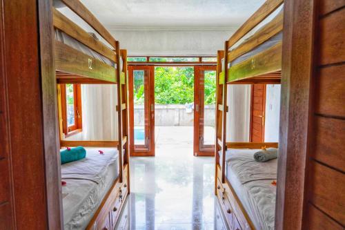 Чангу: Ahoy Hostel