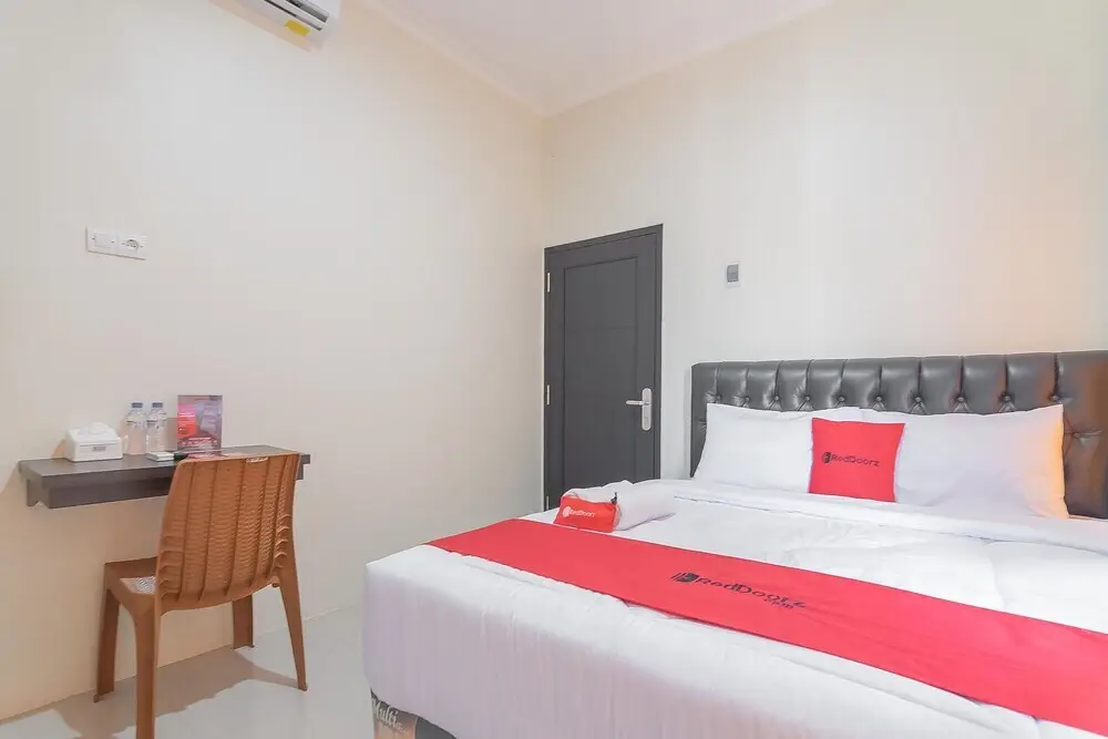 Чиребон: RedDoorz Plus @ Kesambi Street Cirebon