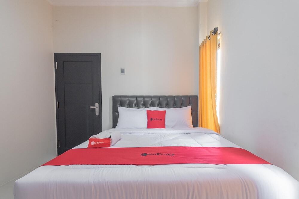 Чиребон: RedDoorz Plus @ Kesambi Street Cirebon