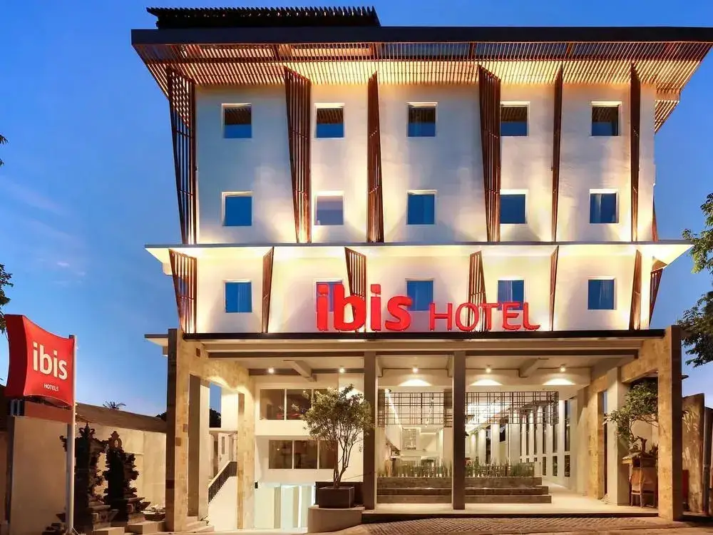 Кута: ibis Bali Legian Street