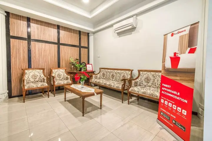 Семаранг: RedDoorz Plus near Akademi Kepolisian Semarang 3