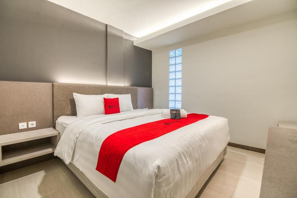 Семаранг: RedDoorz Plus near Akademi Kepolisian Semarang 3