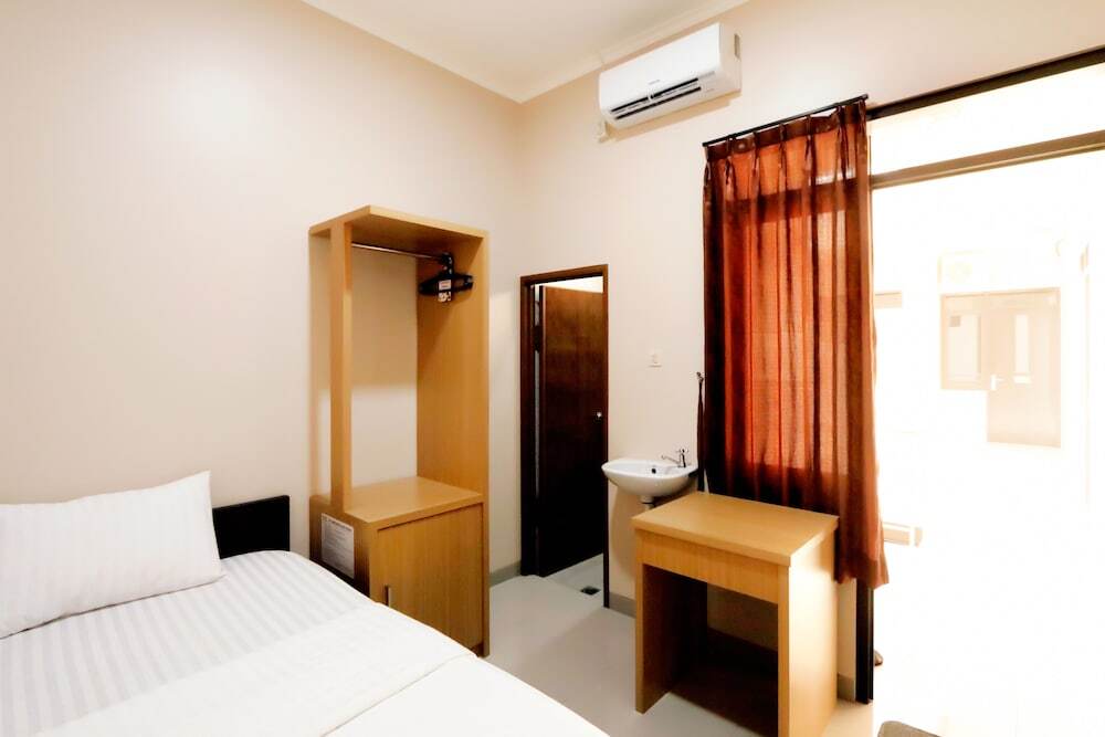 Ванаяса: Shofy Guest House Syariah 33 Subang
