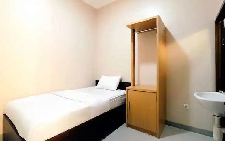 Ванаяса: Shofy Guest House Syariah 33 Subang