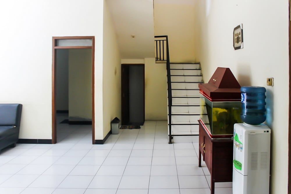 Джокьякарта: KoolKost Syariah near Universitas Ahmad Dahlan Kampus 1
