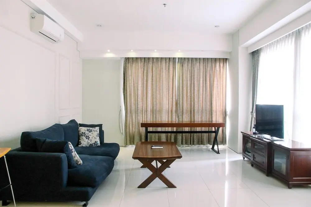 Джакарта: 3BR Apartment at 1 Park Residences with Private Lift