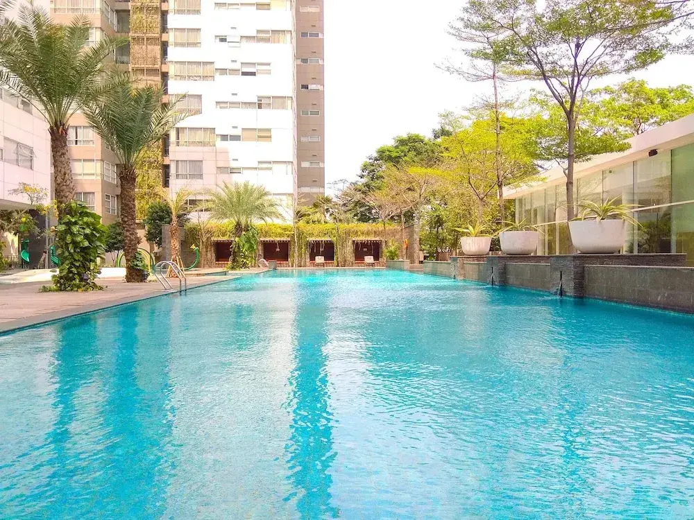 Джакарта: 3BR Apartment at 1 Park Residences with Private Lift