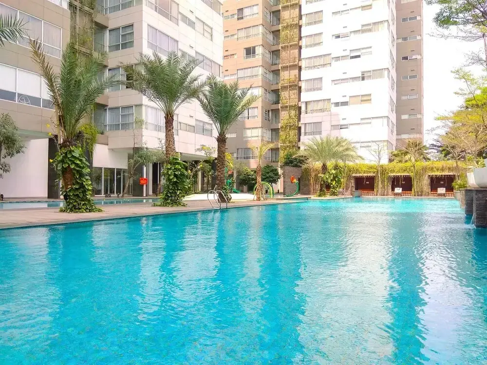 Джакарта: 3BR Apartment at 1 Park Residences with Private Lift