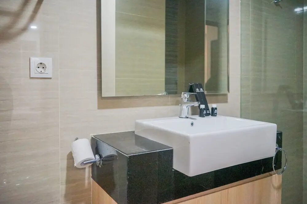 Джакарта: Elegant 3BR Apartment at Bellevue Suites