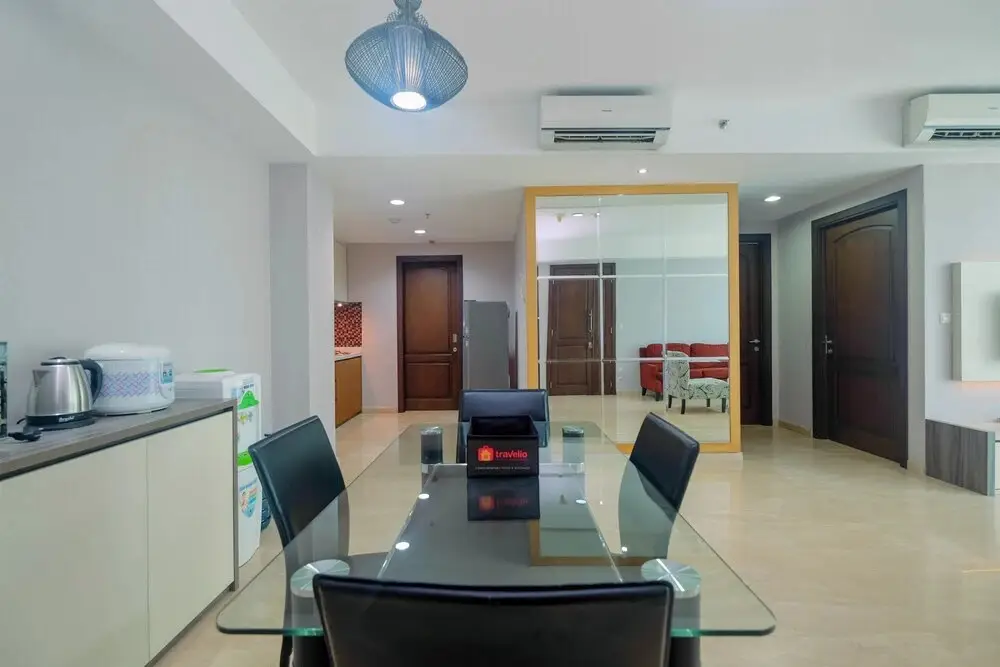 Gorgeous 2BR at Kemang Village Apartment — фото 1