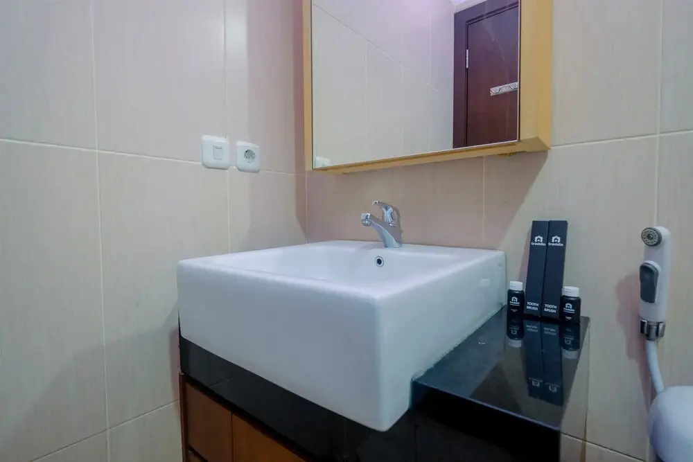 Джакарта: Gorgeous 2BR at Kemang Village Apartment
