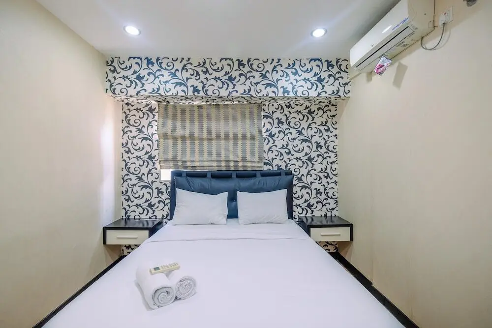 Джакарта: Best and Prime Location 1BR The Wave Apartment