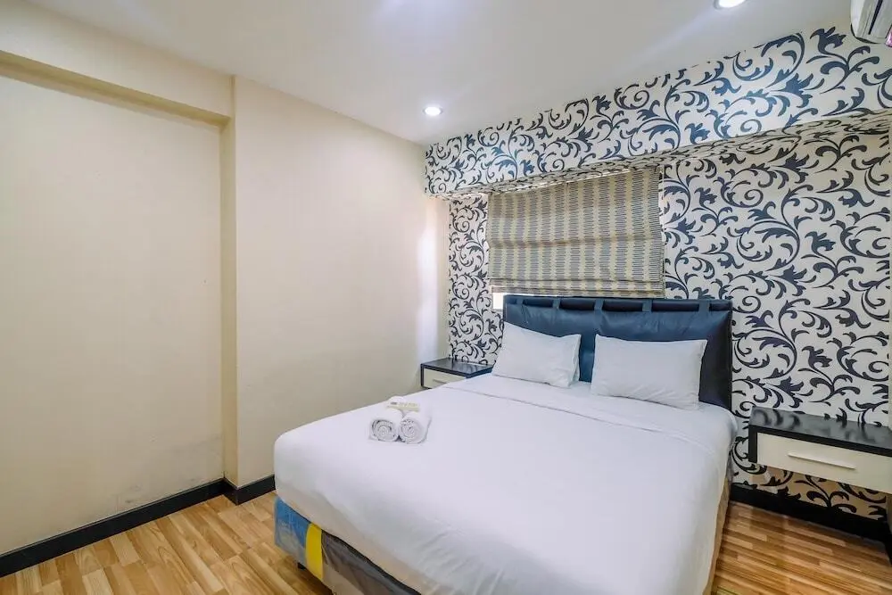 Джакарта: Best and Prime Location 1BR The Wave Apartment