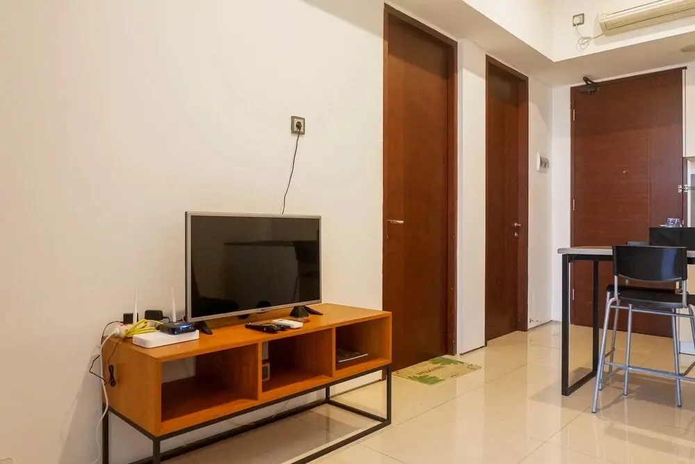 Сурабая: 1BR Apartment The Linden Connected to Marvell City Mall