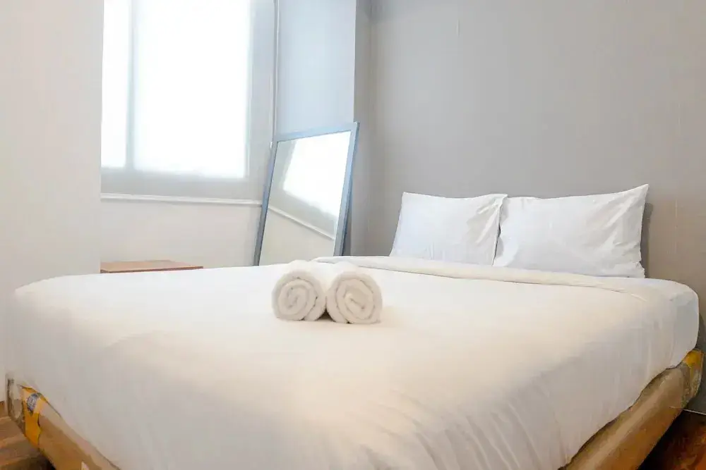 Сурабая: 1BR Apartment The Linden Connected to Marvell City Mall