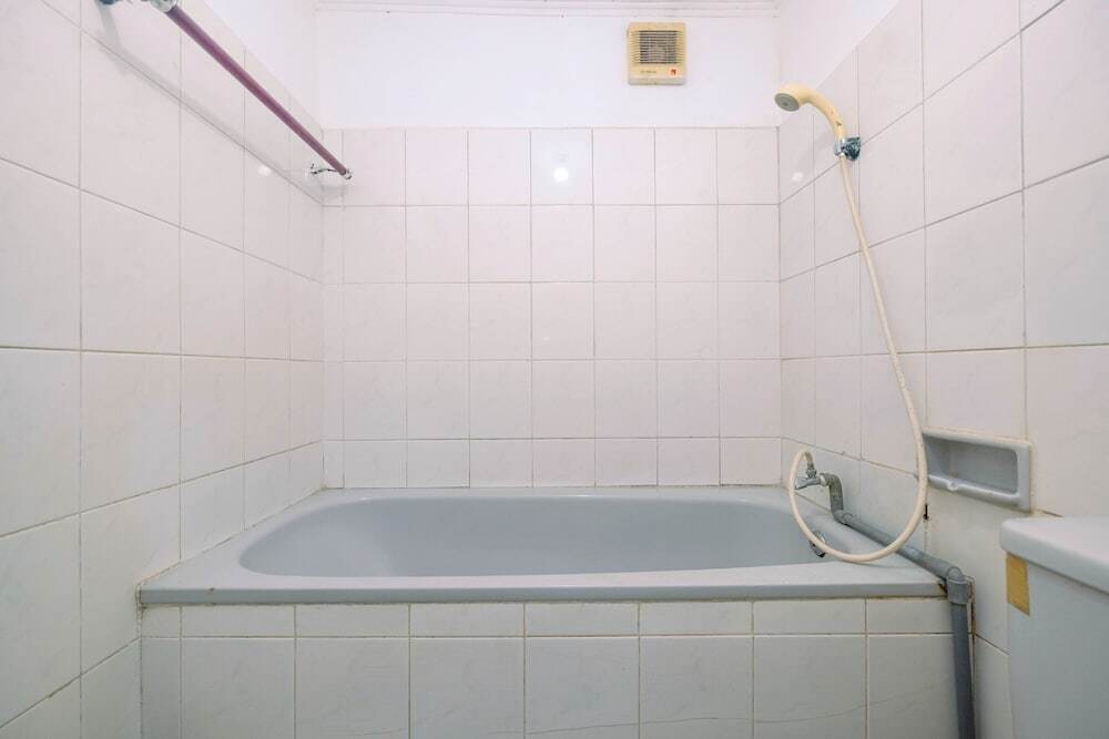 Джакарта: New Furnished 1BR Rajawali Apartment