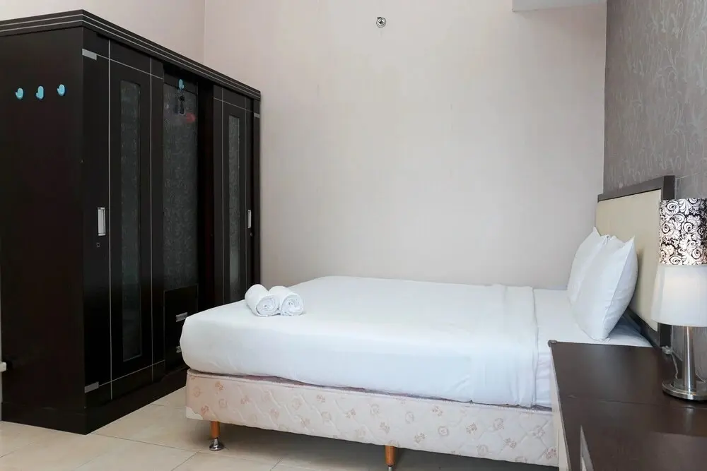 Джакарта: Cozy Living 1BR + 1 Apartment at Seasons City